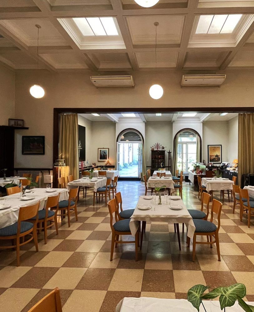Club Sueco Restaurant sal&oacute;n comedor
